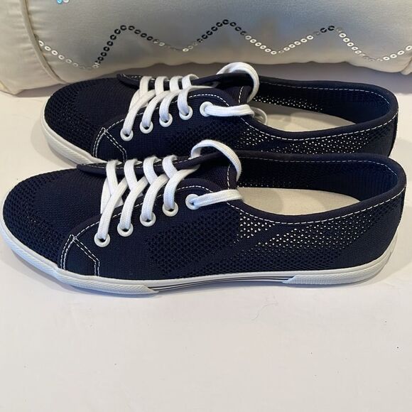 Lands' End Lace Up canvass Sneakers Women's Size 9 - Picture 2 of 7